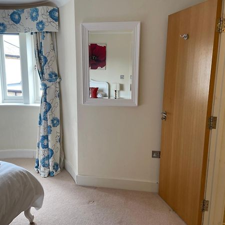 Top Floor En-Suite Double Bedrooms With Great View Of Windsor Castle & Free Parking Eksteriør billede