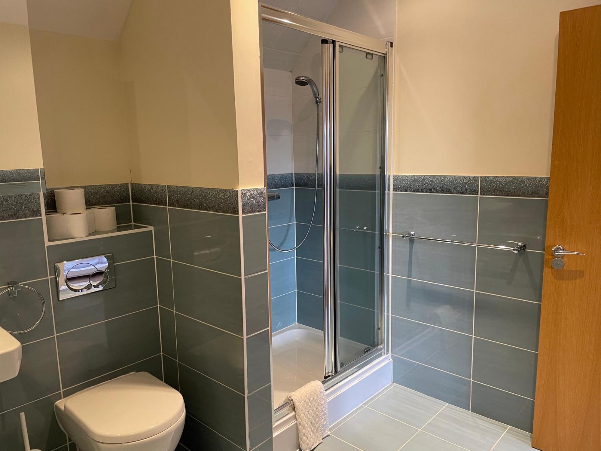 Top Floor En-Suite Double Bedrooms With Great View Of Windsor Castle & Free Parking Eksteriør billede