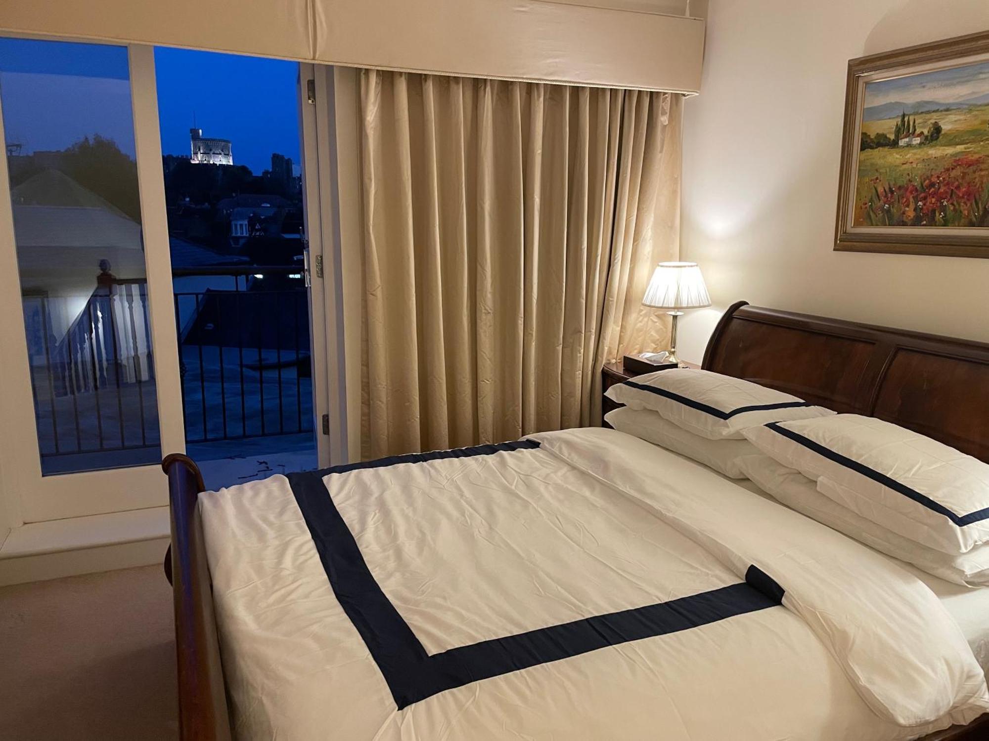 Top Floor En-Suite Double Bedrooms With Great View Of Windsor Castle & Free Parking Eksteriør billede