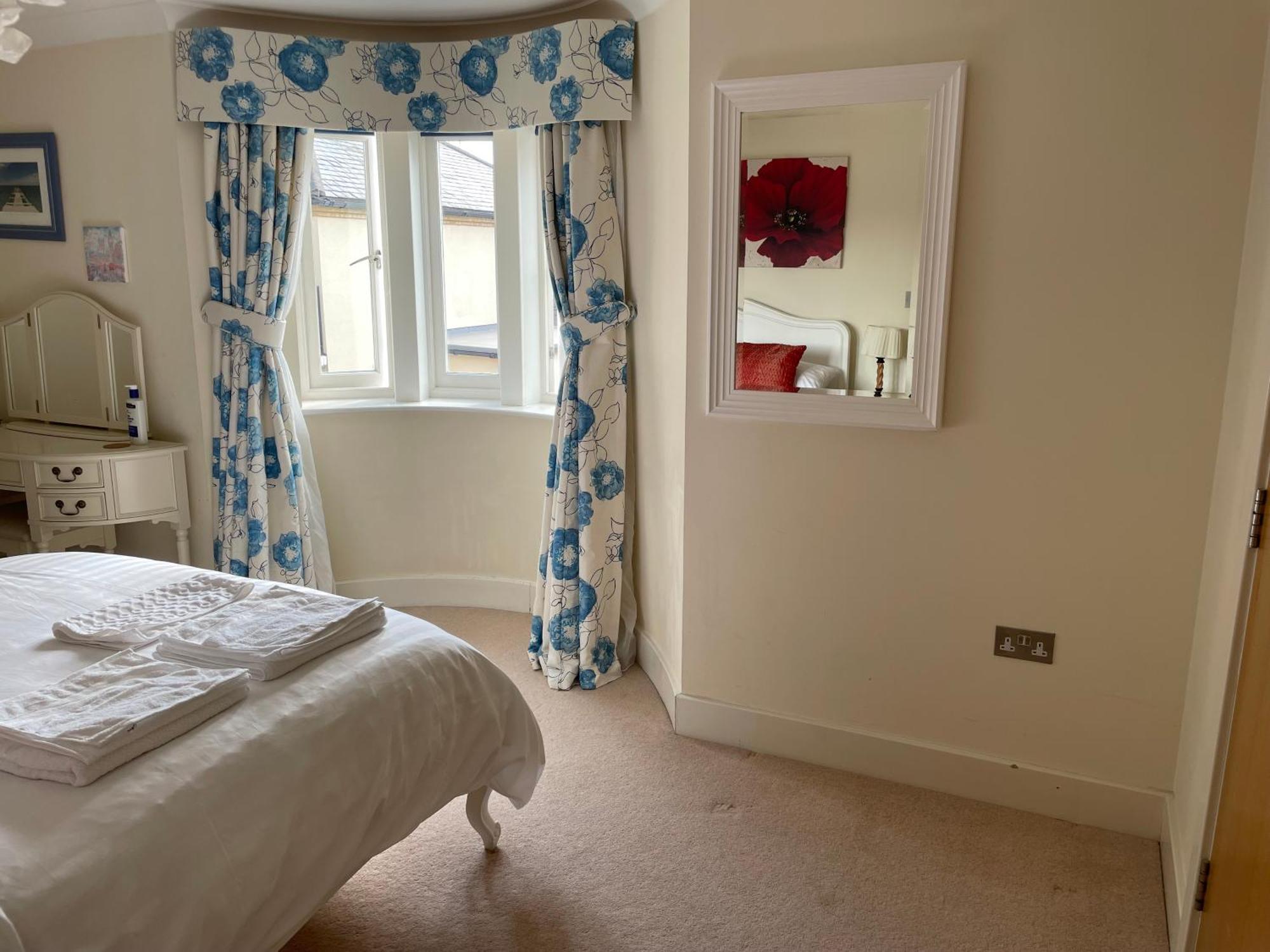 Top Floor En-Suite Double Bedrooms With Great View Of Windsor Castle & Free Parking Eksteriør billede