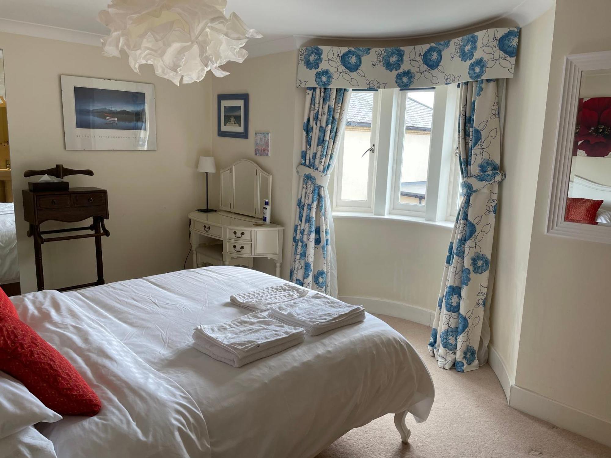 Top Floor En-Suite Double Bedrooms With Great View Of Windsor Castle & Free Parking Eksteriør billede